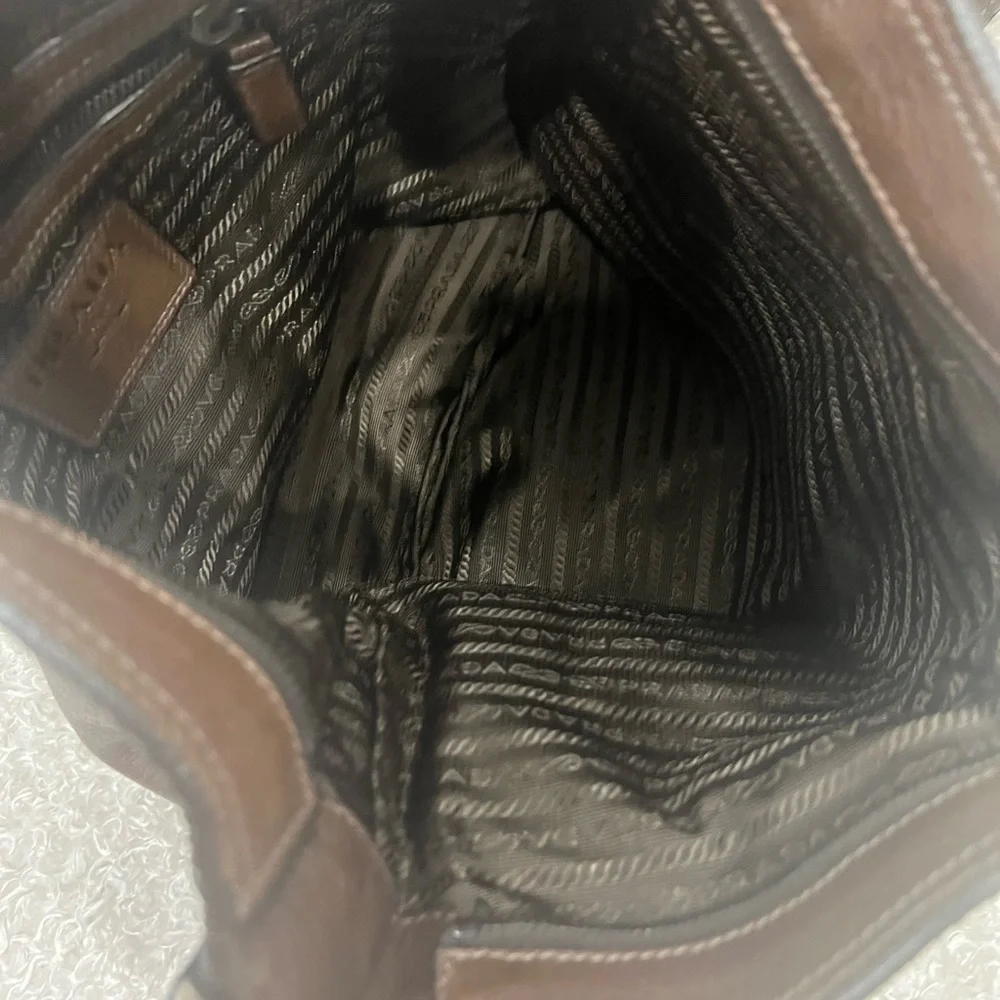 Prada Vitello Daino Messenger Bag
